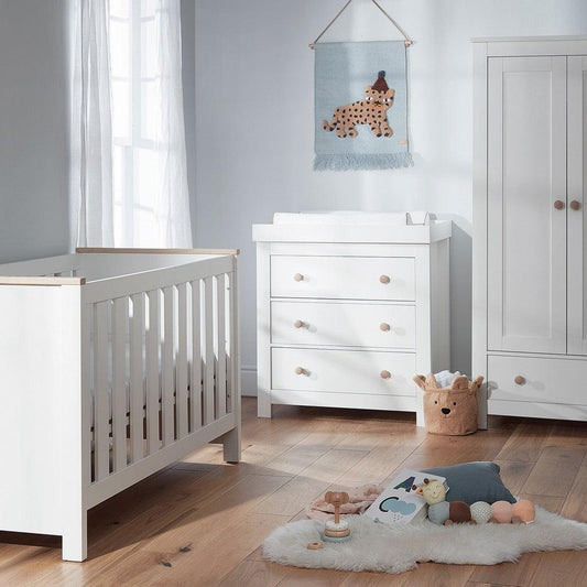 CuddleCo Aylesbury Cot Bed - White/Ash